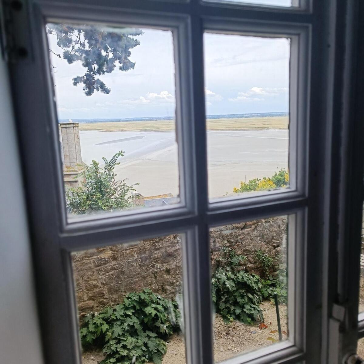 Chez Adele Villa Mont-Saint-Michel Exteriör bild