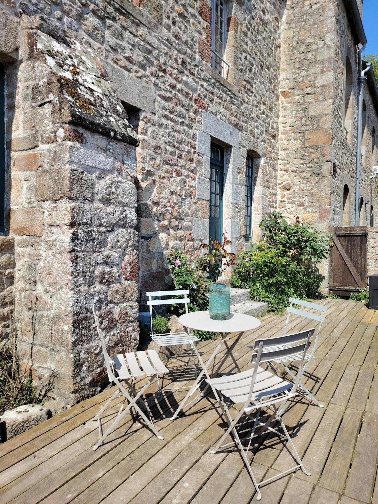 Chez Adele Villa Mont-Saint-Michel Exteriör bild